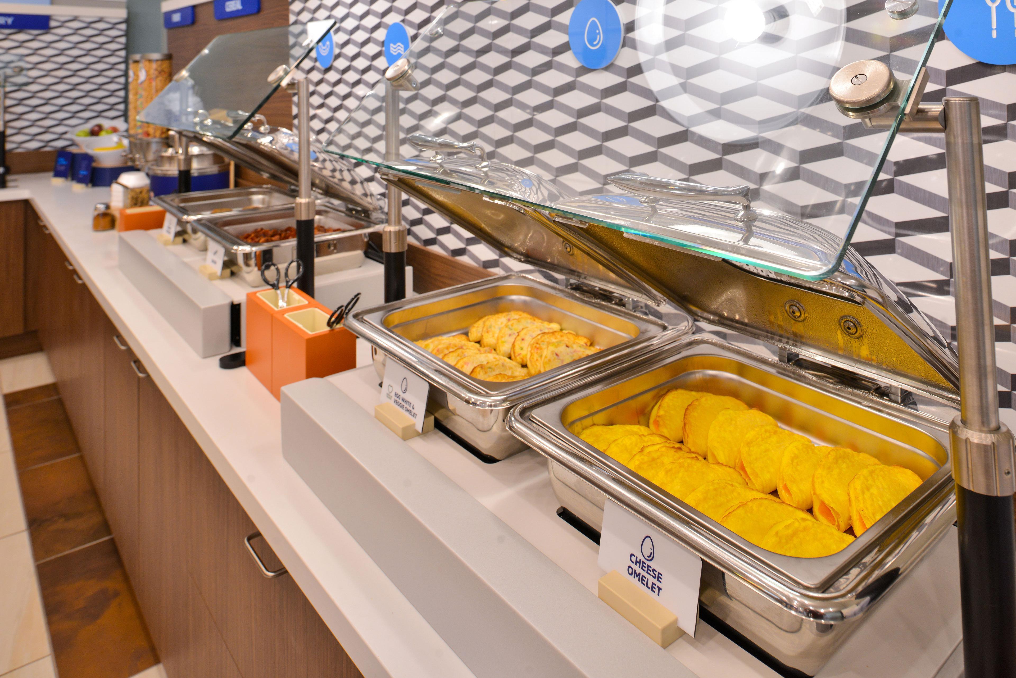 Holiday Inn Express Hotel & Suites Clinton By Ihg Exteriör bild